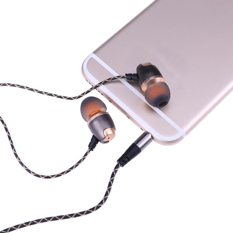 2017 New Wire Headset Magnetic Adsorption Heavy Bass Sports Earphone with Microphone for Sumsung Xiaomo iPhone Huawei Smartphone - ebowsos