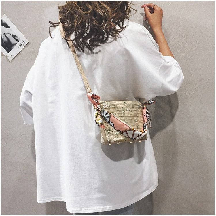 Japanese Embroidery Grass Woven Bag Korean Version Of The Wild Temperament Fashion Diagonal Small Bag Shoulder Bag - ebowsos
